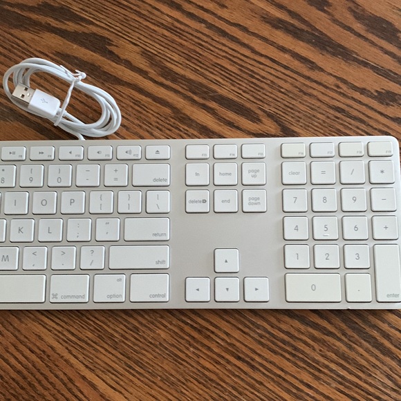 Apple Keyboard (clean) - Picture 4 of 10